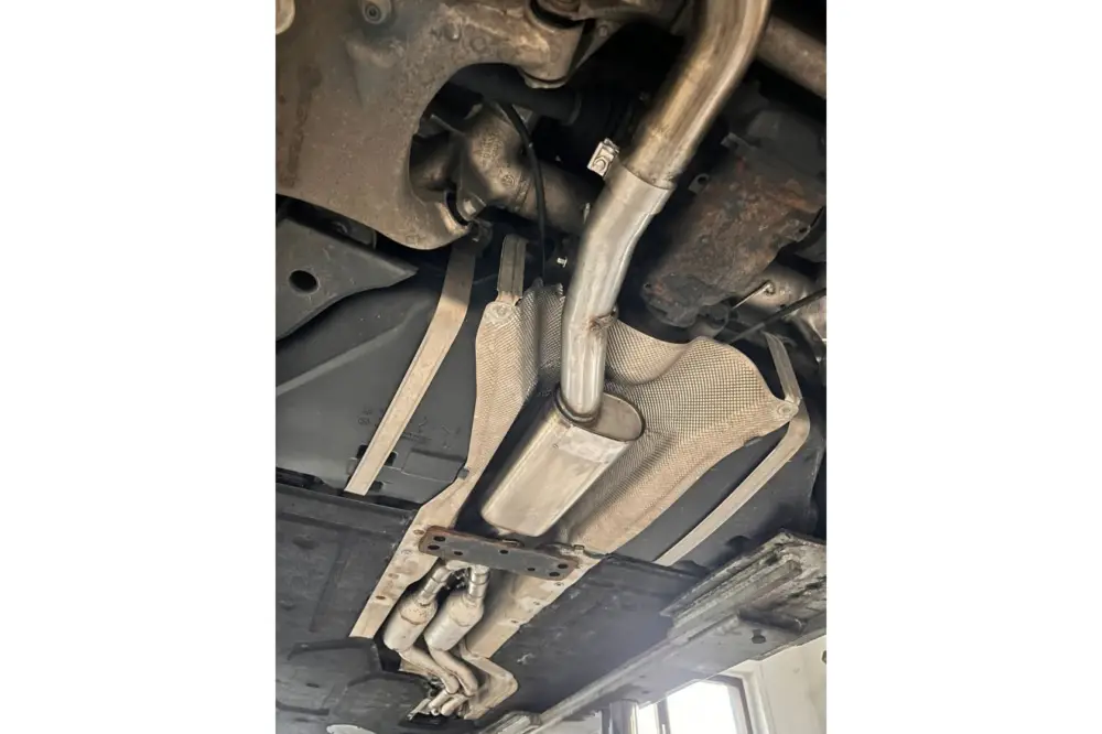 Fox Vorschalldämpfer Auspuff Sportauspuff für BMW E60 520i 523i 525i 530i Bj.06- Knallerangebot