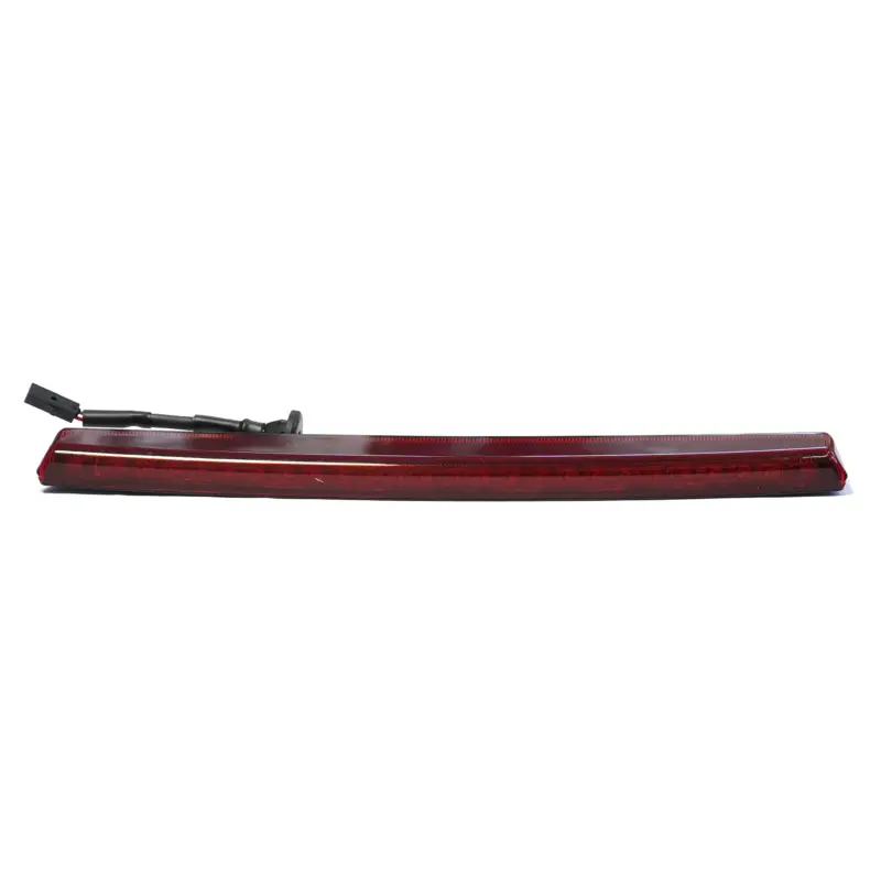 Aktuell Original VW Scircocco R-Line Zusatzbremsleuchte drittes Bremslicht Bremsleuchte 1K8945087C